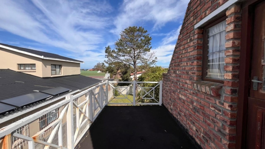 3 Bedroom Property for Sale in Kleinmond Western Cape